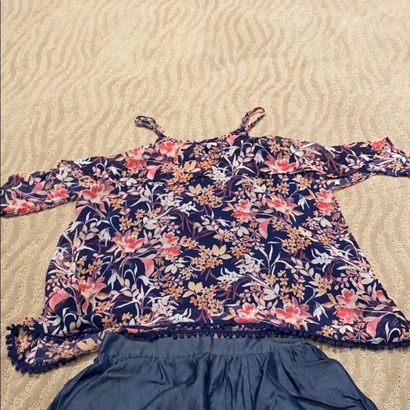 MATCHING GIRLS SET - Picture 2 of 3